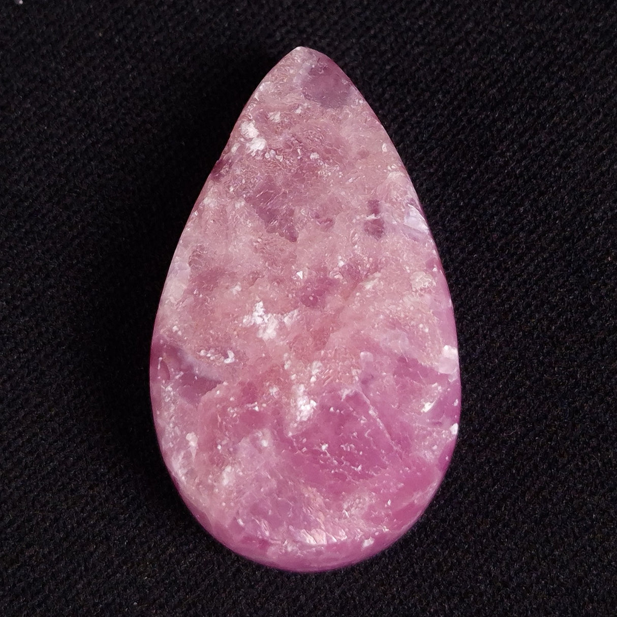 KAMMERERITE CABOCHON, Morocco XKR021