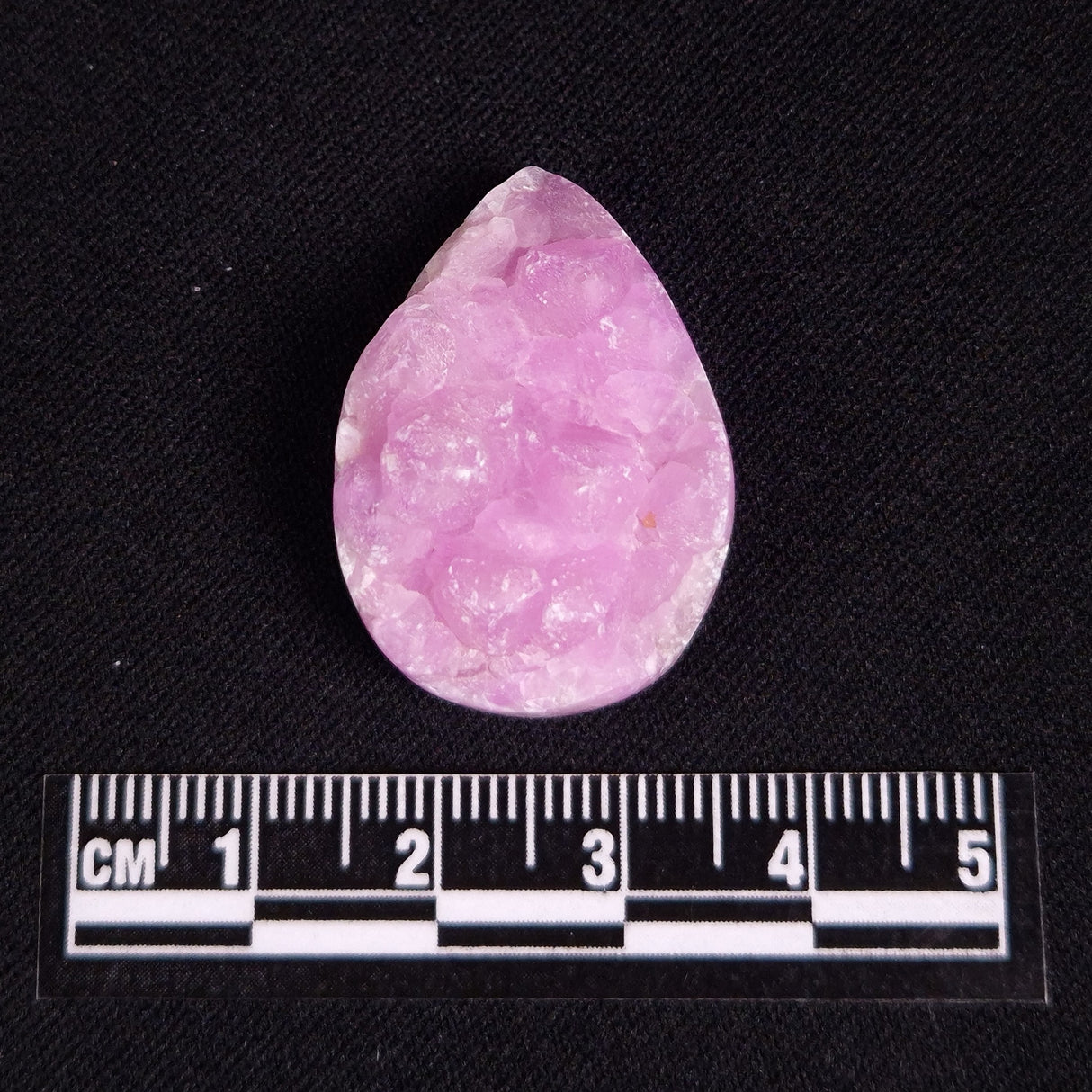 KAMMERERITE CABOCHON, Morocco XKR022