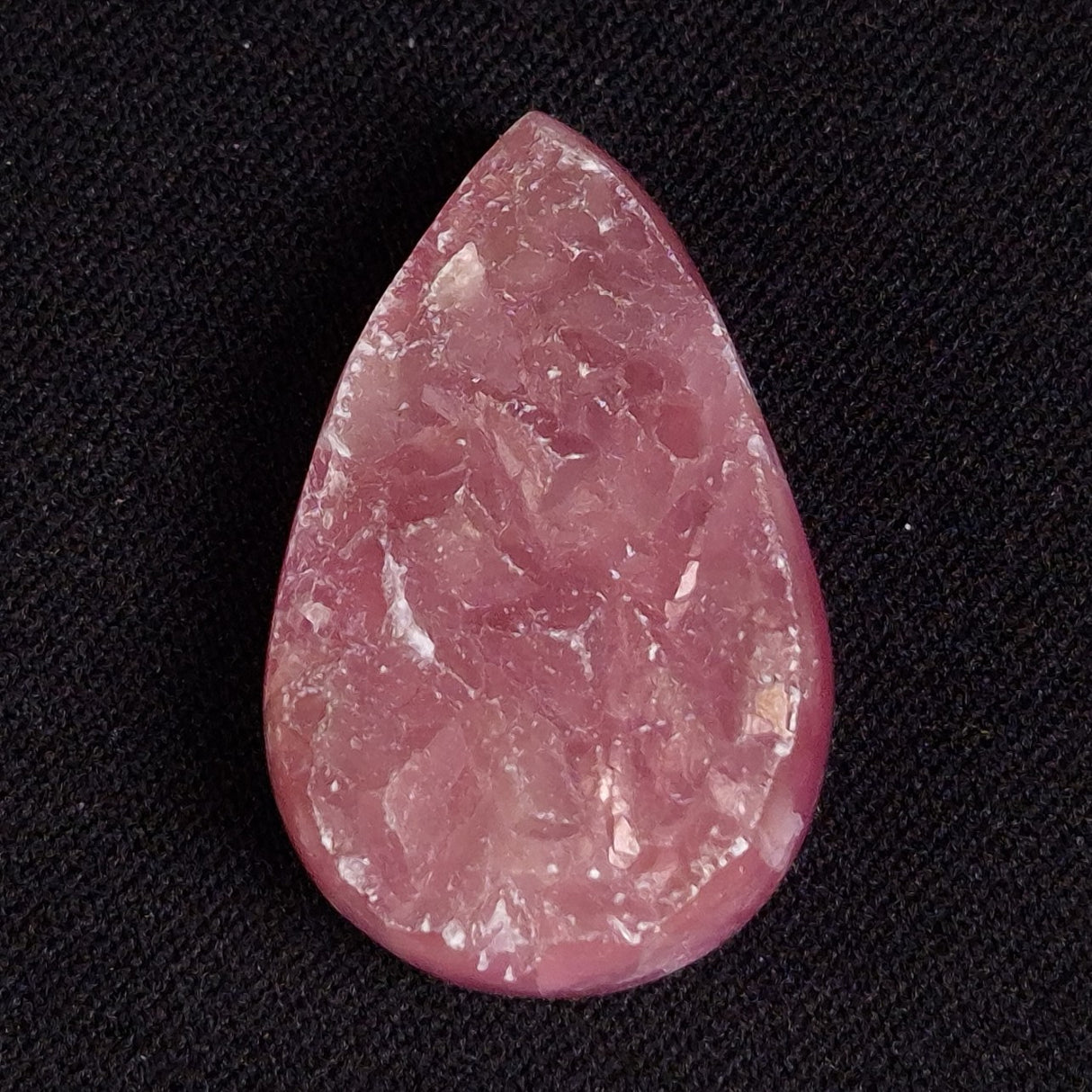 KAMMERERITE CABOCHON, Morocco XKR023