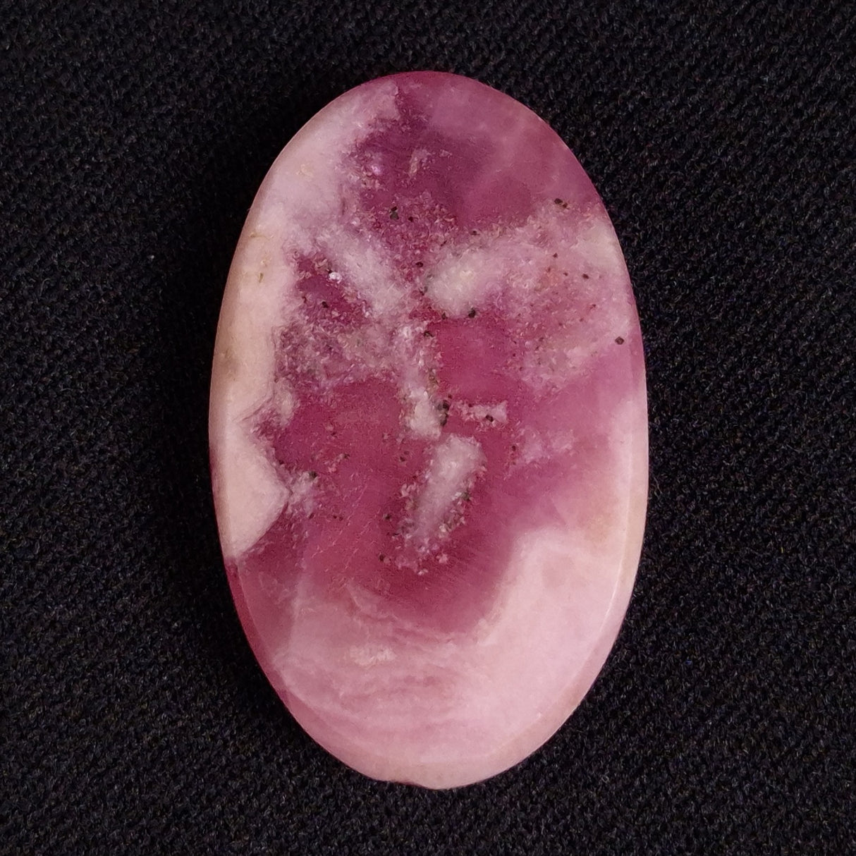 KAMMERERITE CABOCHON, Morocco XKR026