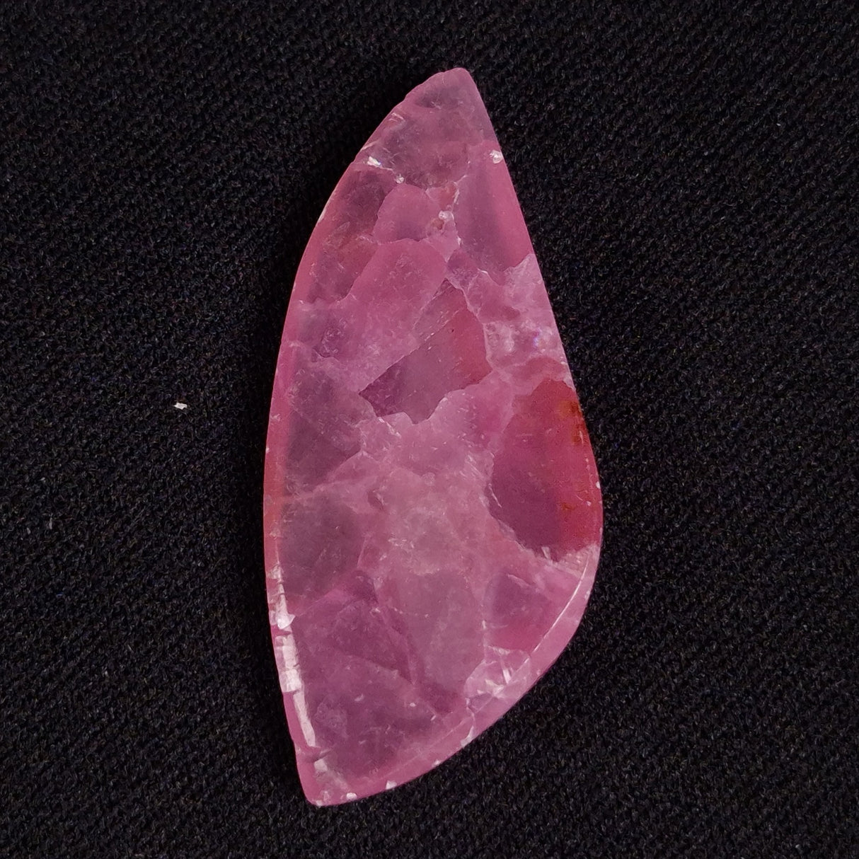 KAMMERERITE CABOCHON, Morocco XKR028