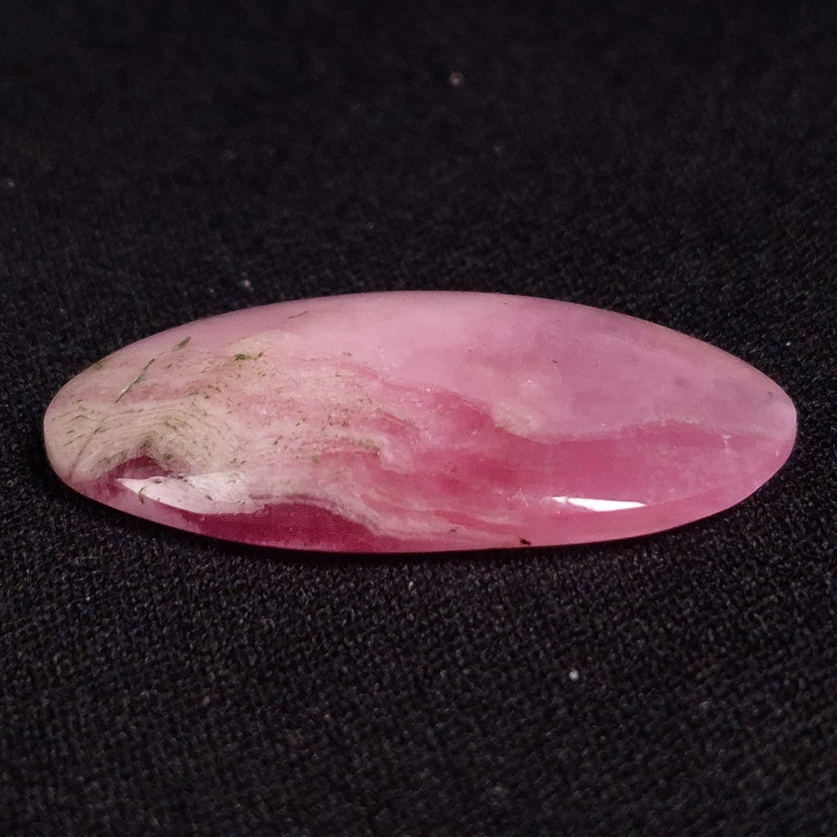 KAMMERERITE CABOCHON, Morocco XKR030