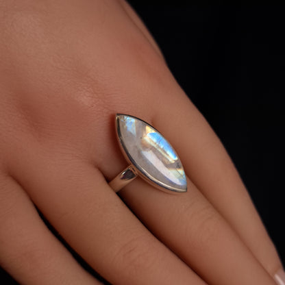 RAINBOW MOONSTONE RING SIZE 11 set in STERLING SILVER 3SSRMR1