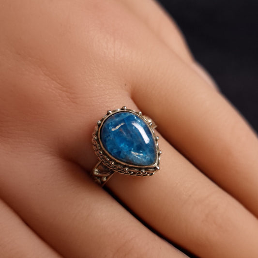 BLUE APATITE TEARDROP RING set in STERLING SILVER 3SSBAR
