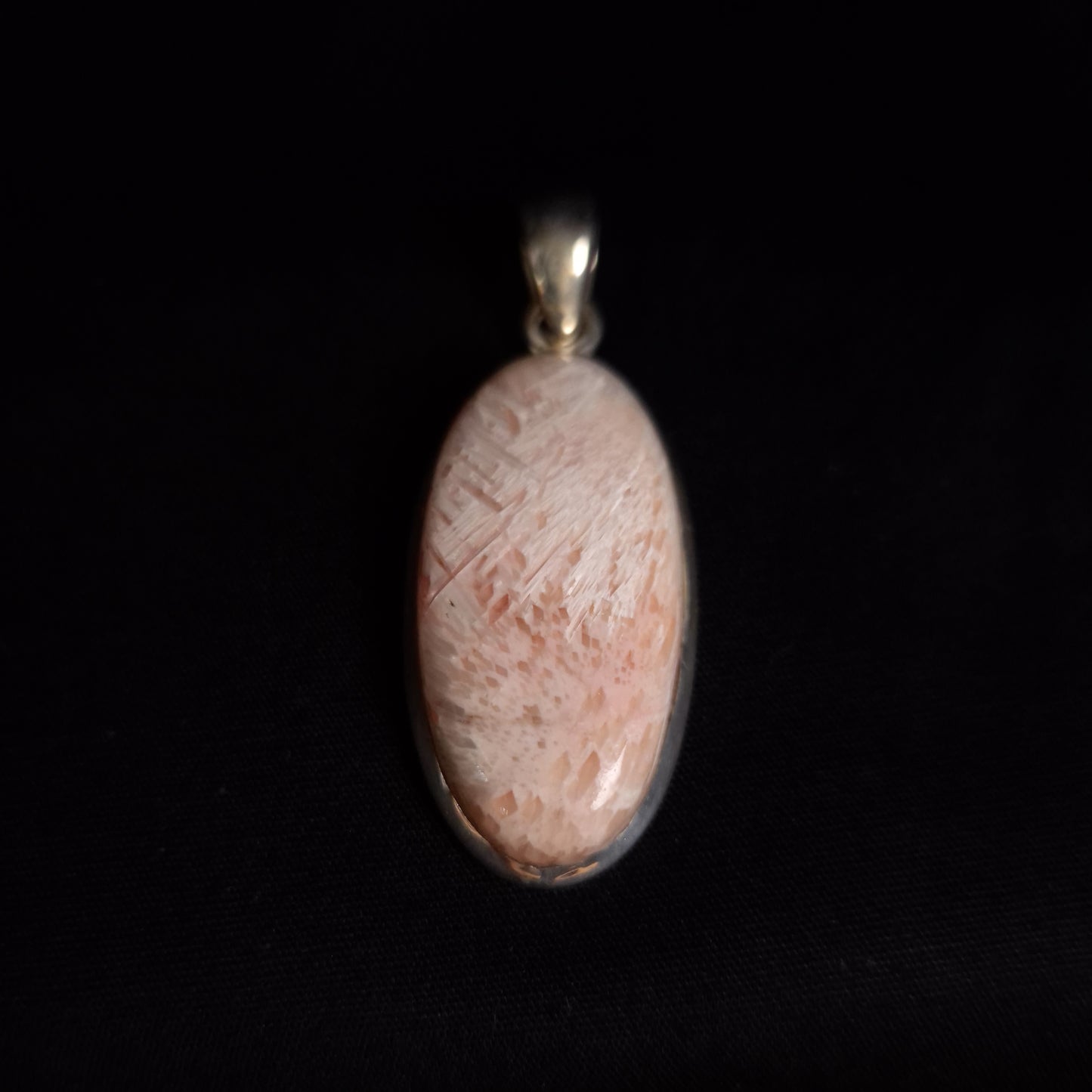 SCOLECITE PENDANT set in STERLING SILVER 3SSSCOP3