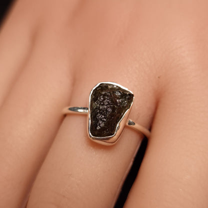 MOLDAVITE RING set in STERLING SILVER 3SSMDVR5