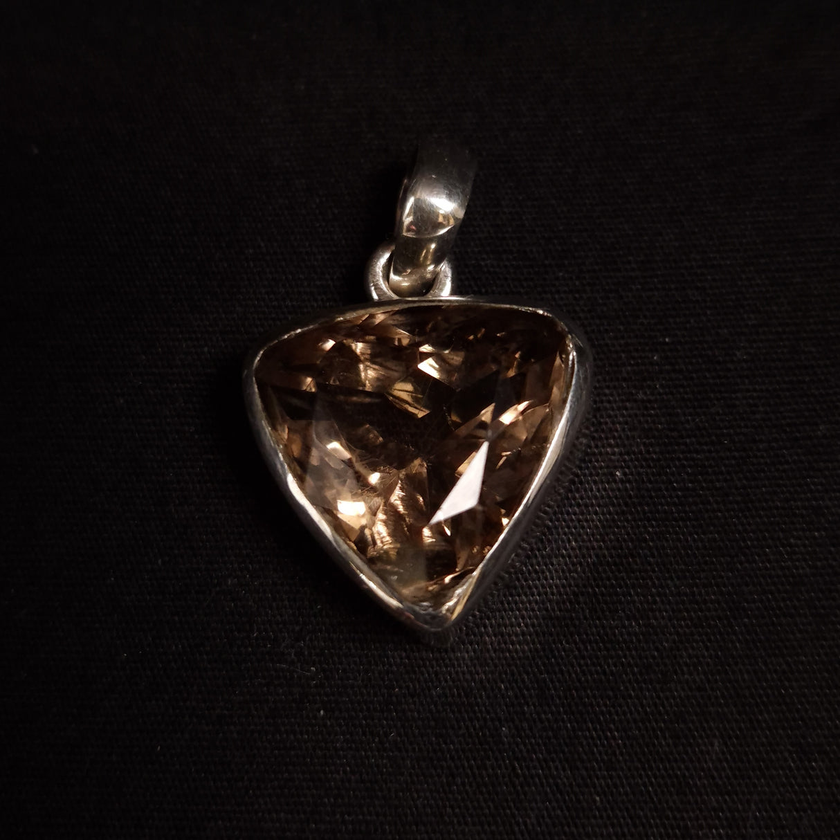 SMOKY QUARTZ PENDANT set in STERLING SILVER 3SSSQP4