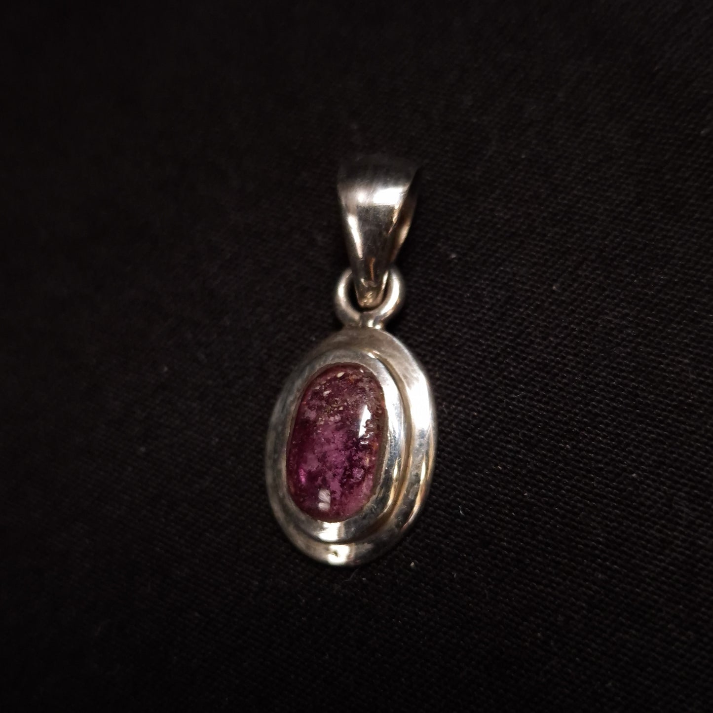 PINK TOURMALINE PENDANT set in STERLING SILVER 3SSPTP1