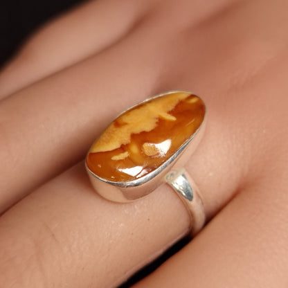 BUTTERSCOTCH AMBER RING set in STERLING SILVER 3SSBAR2