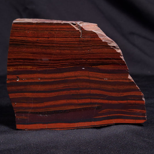 BANDED TIGER IRON MICROBIALITE, Archean, Australia ZBI060