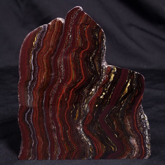 BANDED TIGER IRON MICROBIALITE, Archean, Australia ZBI065