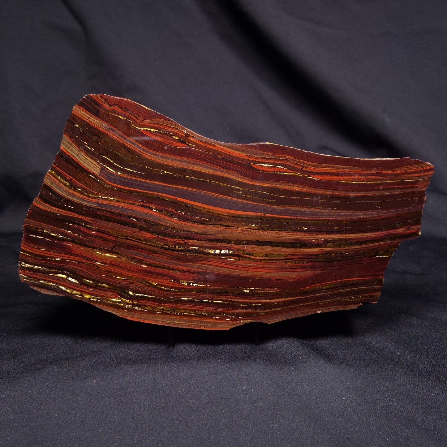 BANDED TIGER IRON MICROBIALITE, Archean, Australia ZBI077
