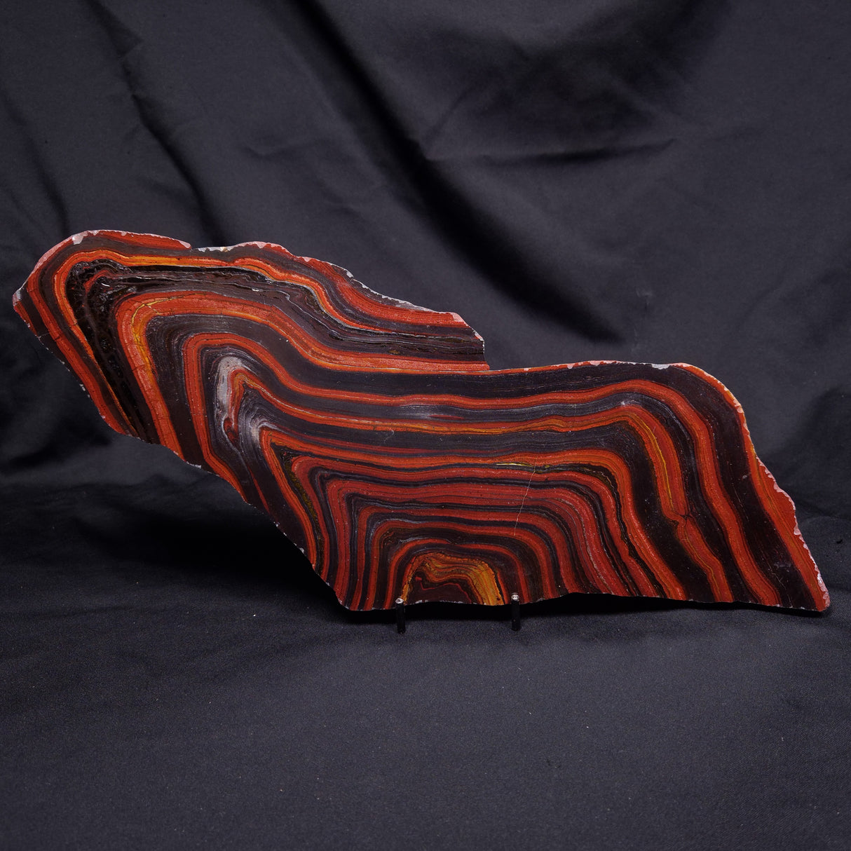 BANDED TIGER IRON MICROBIALITE, Archean, Australia ZBI083