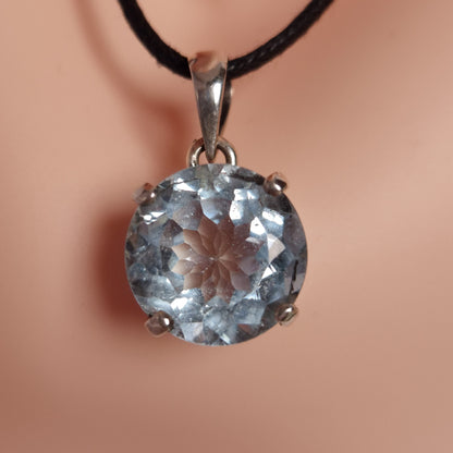 BLUE TOPAZ PENDANT set in STERLING SILVER 3SSBTP1