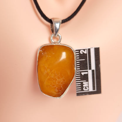 Butterscotch Amber Pendant 3SSBSA3