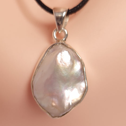 FRESHWATER PEARL PENDANT set in STERLING SILVER 3SSFWP1