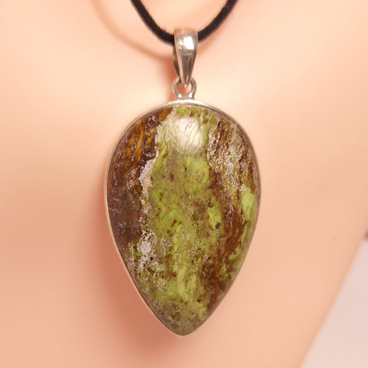 GASPEITE PENDANT set in STERLING SILVER 3SSGAS2