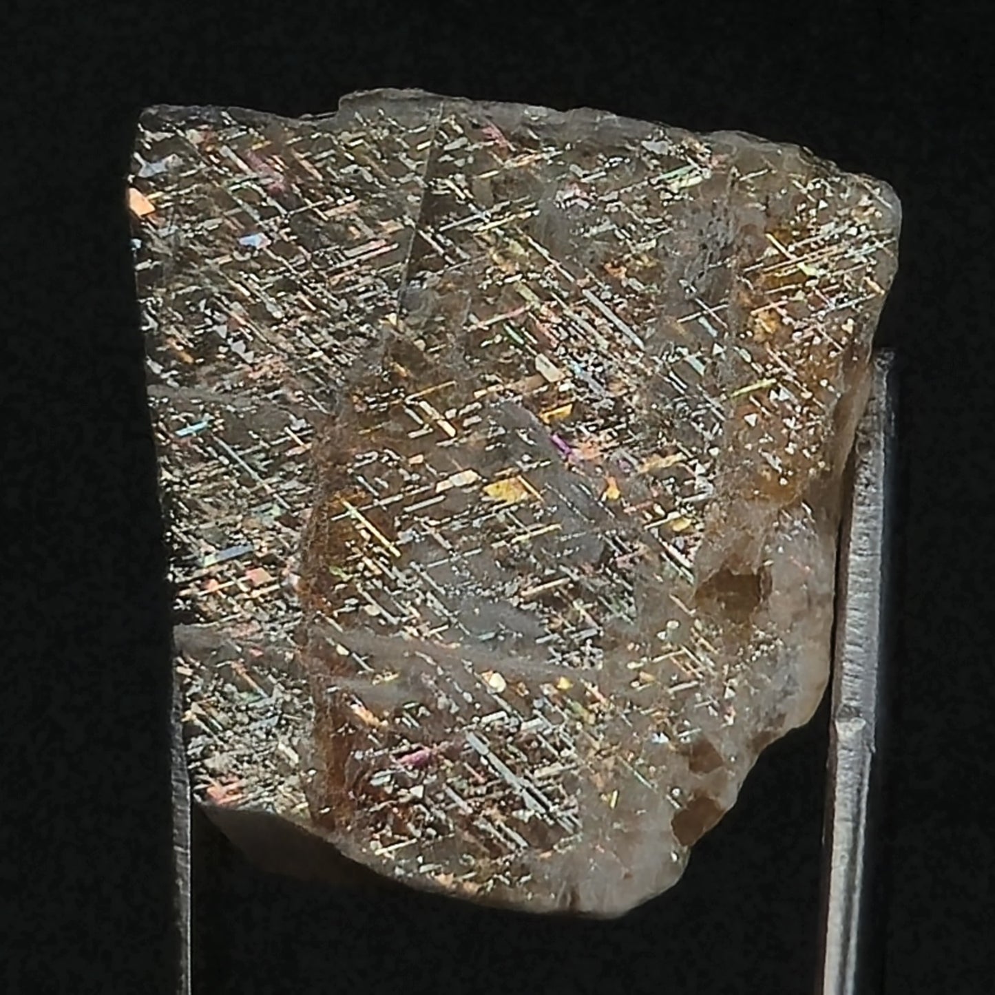 RAINBOW LATTICE SUNSTONE, Australia XLF002