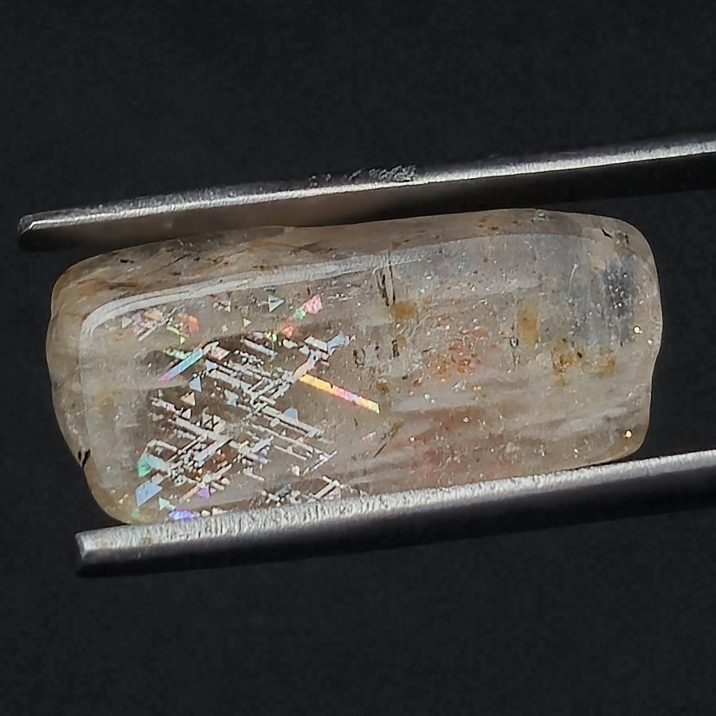RAINBOW LATTICE SUNSTONE, Australia XLF003