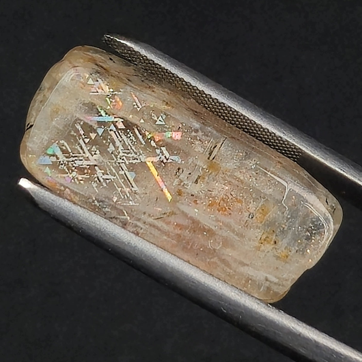 RAINBOW LATTICE SUNSTONE, Australia XLF003