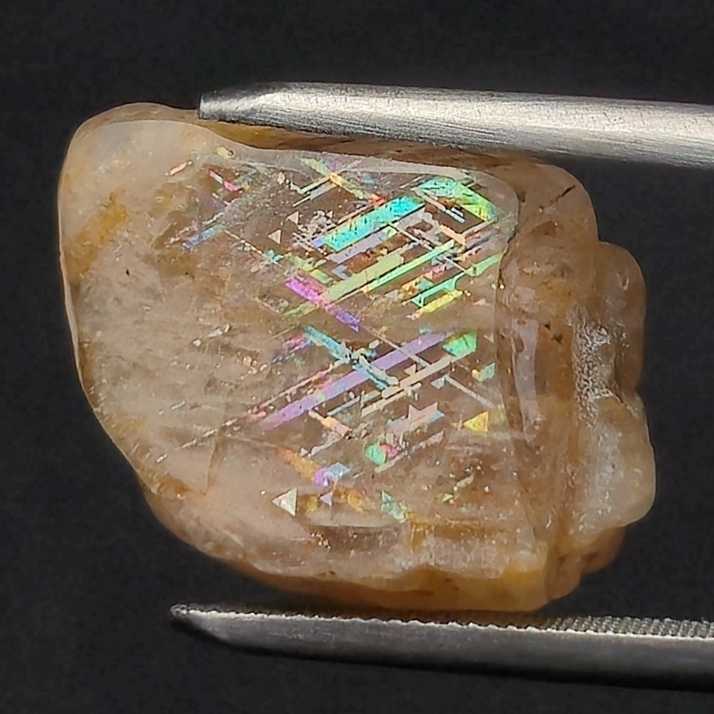 RAINBOW LATTICE SUNSTONE, Australia XLF006