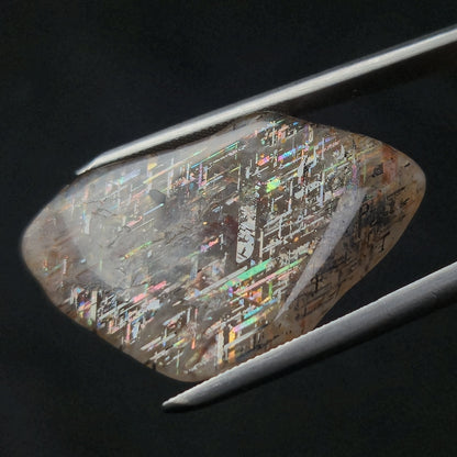 RAINBOW LATTICE SUNSTONE, Australia XLF012