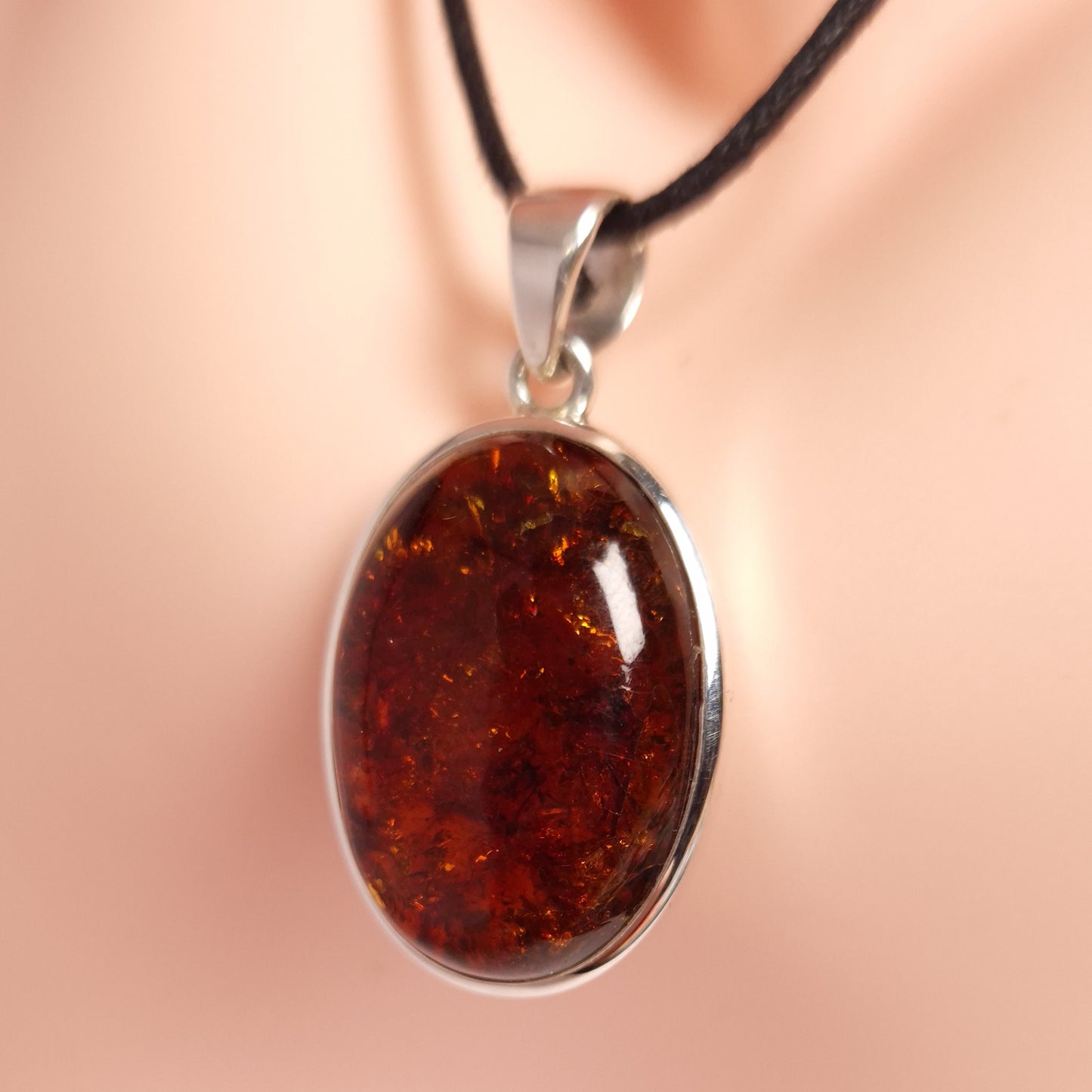 AMBER PENDANT set in STERLING SILVER 3SSAPD1