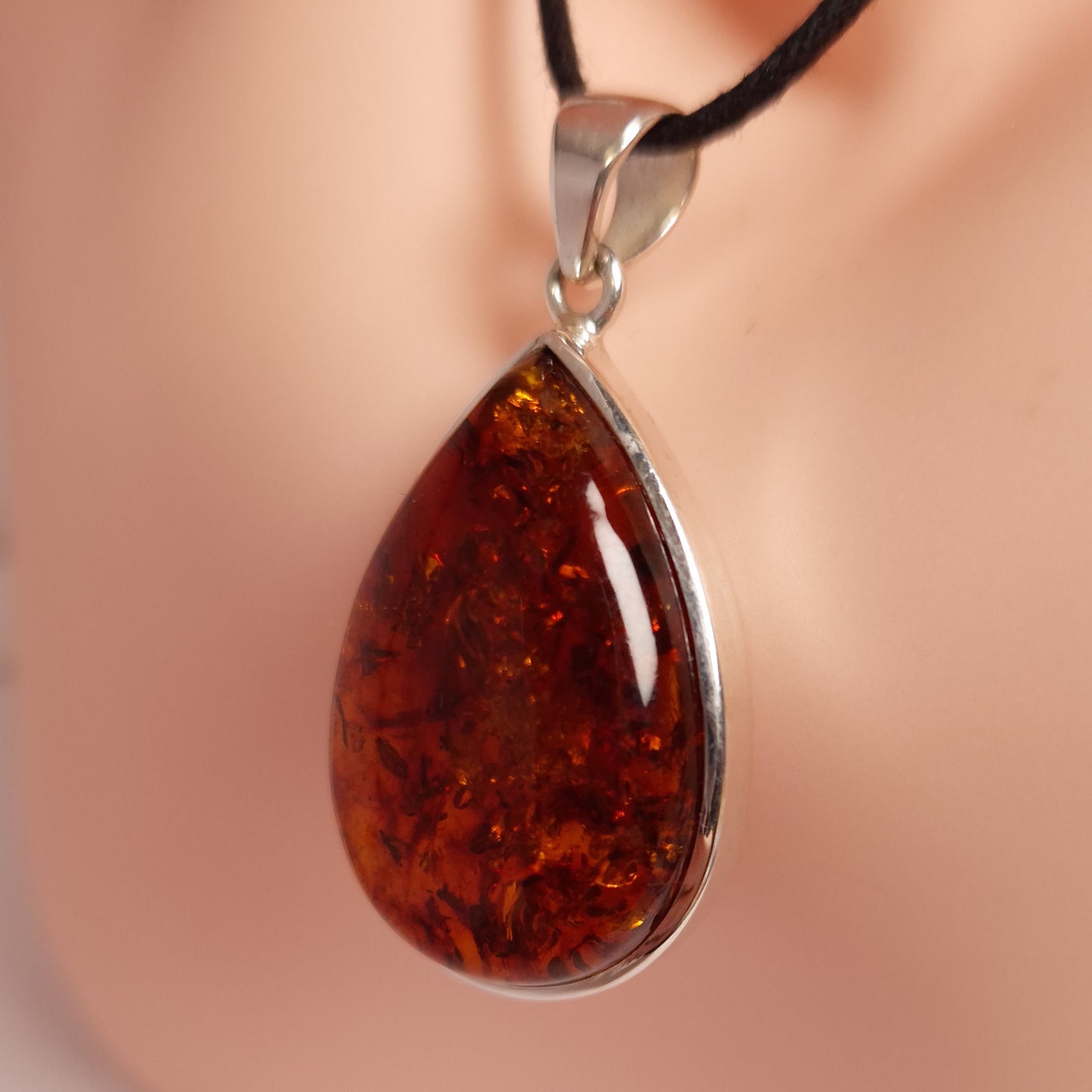 AMBER PENDANT set in STERLING SILVER 3SSAPD2