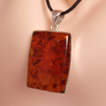SQUARE AMBER PENDANT set in STERLING SILVER 3SSSAP1