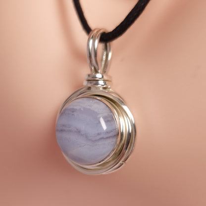 BLUE LACE AGATE PENDANT set in STERLING SILVER 3SSBLP1
