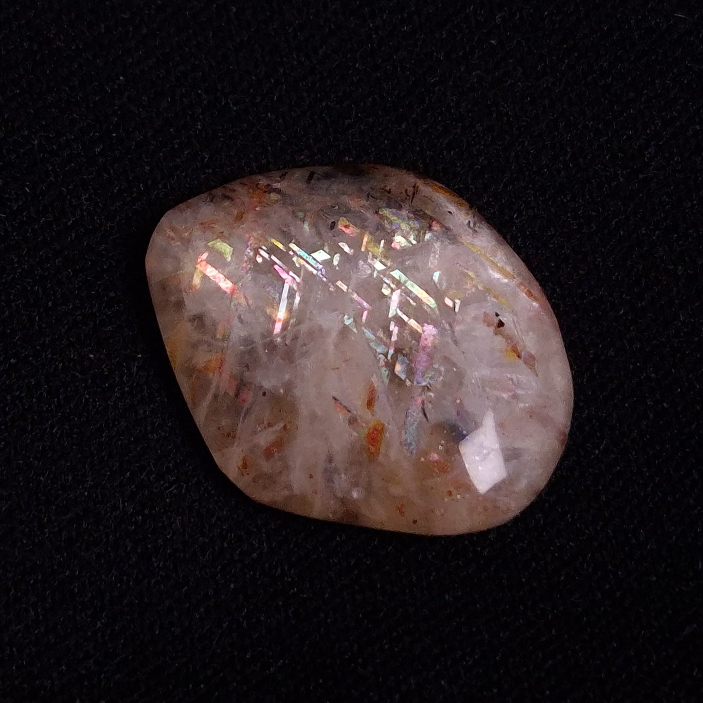 RAINBOW LATTICE SUNSTONE TUMBLE, Australia XLT007