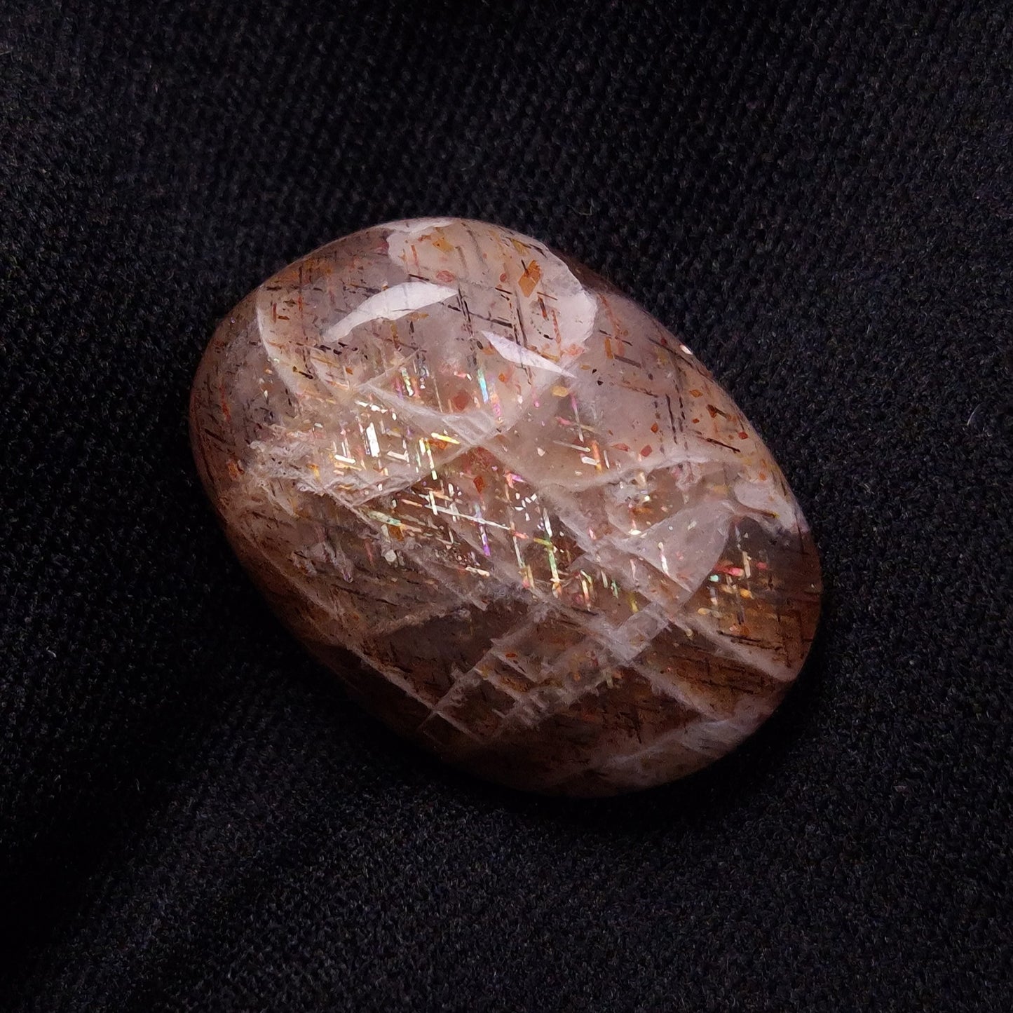 RAINBOW LATTICE SUNSTONE TUMBLE, Australia XLT009