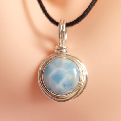 ROUND LARIMAR PENDANT set in STERLING SILVER 3SSRLP2