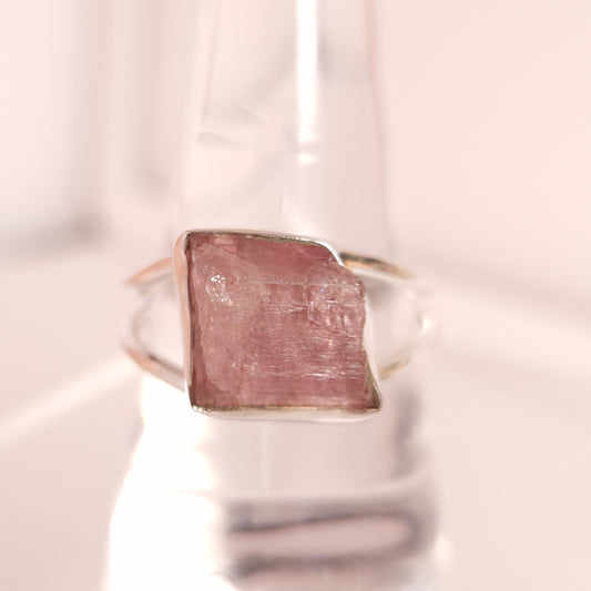 RAW PINK TOURMALINE RING set in STERLING SILVER 3SSRPT2
