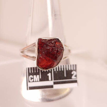RAW GARNET RING set in STERLING SILVER 3SSRGR1