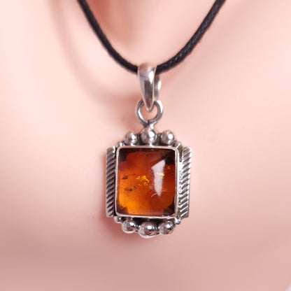 AMBER SQUARE PENDANT set in STERLING SILVER 3SSASP1