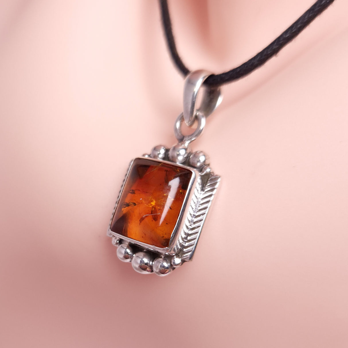 AMBER SQUARE PENDANT set in STERLING SILVER 3SSASP1