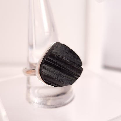 BLACK TOURMALINE RING set in STERLING SILVER 3SSBTR1