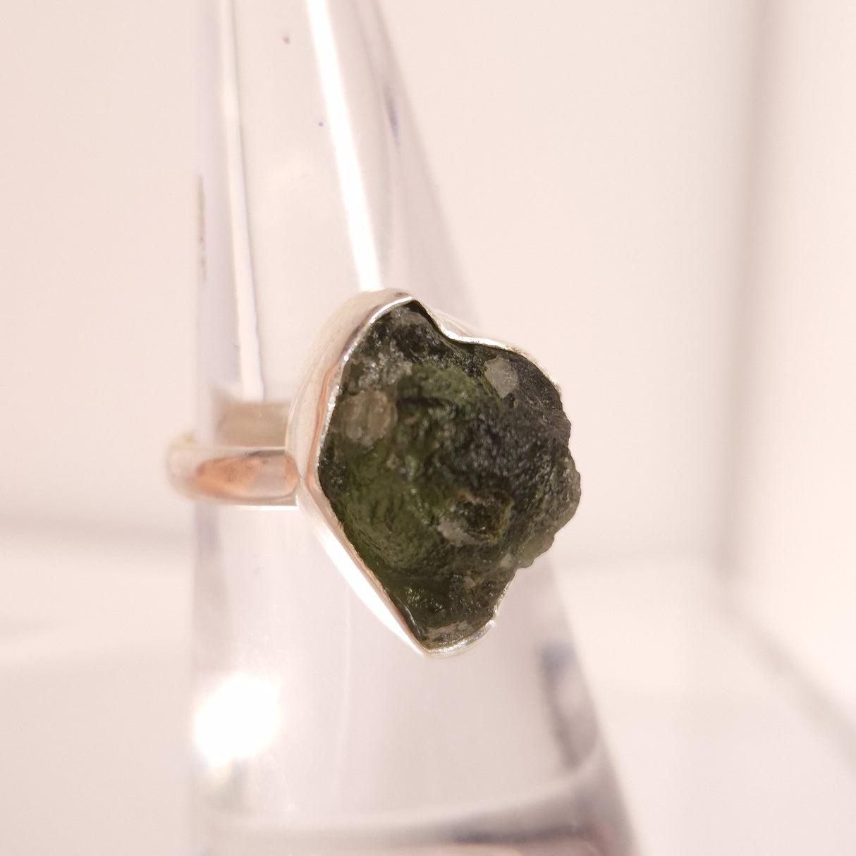 MOLDAVITE RING set in STERLING SILVER 3SSMDVR1