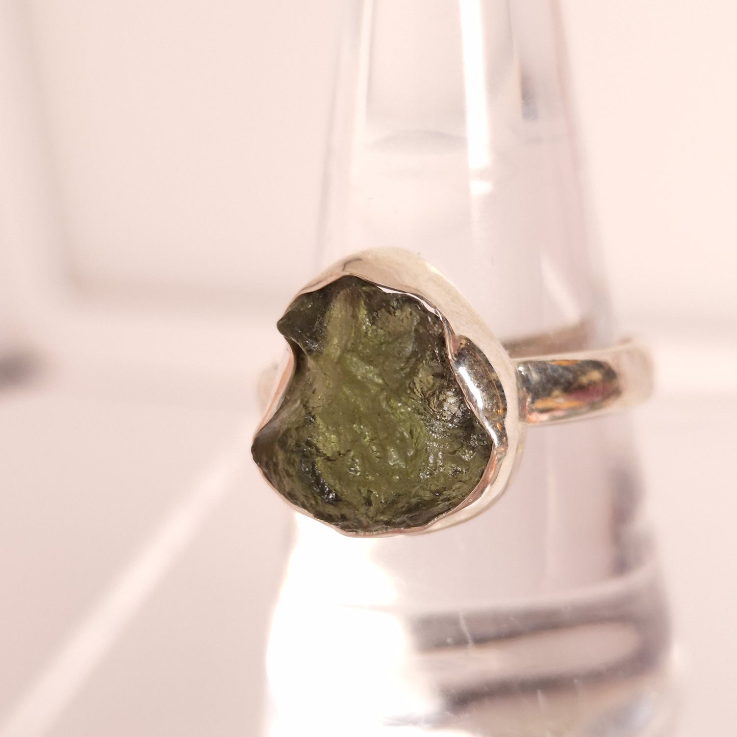 MOLDAVITE RING set in STERLING SILVER 3SSMDVR4