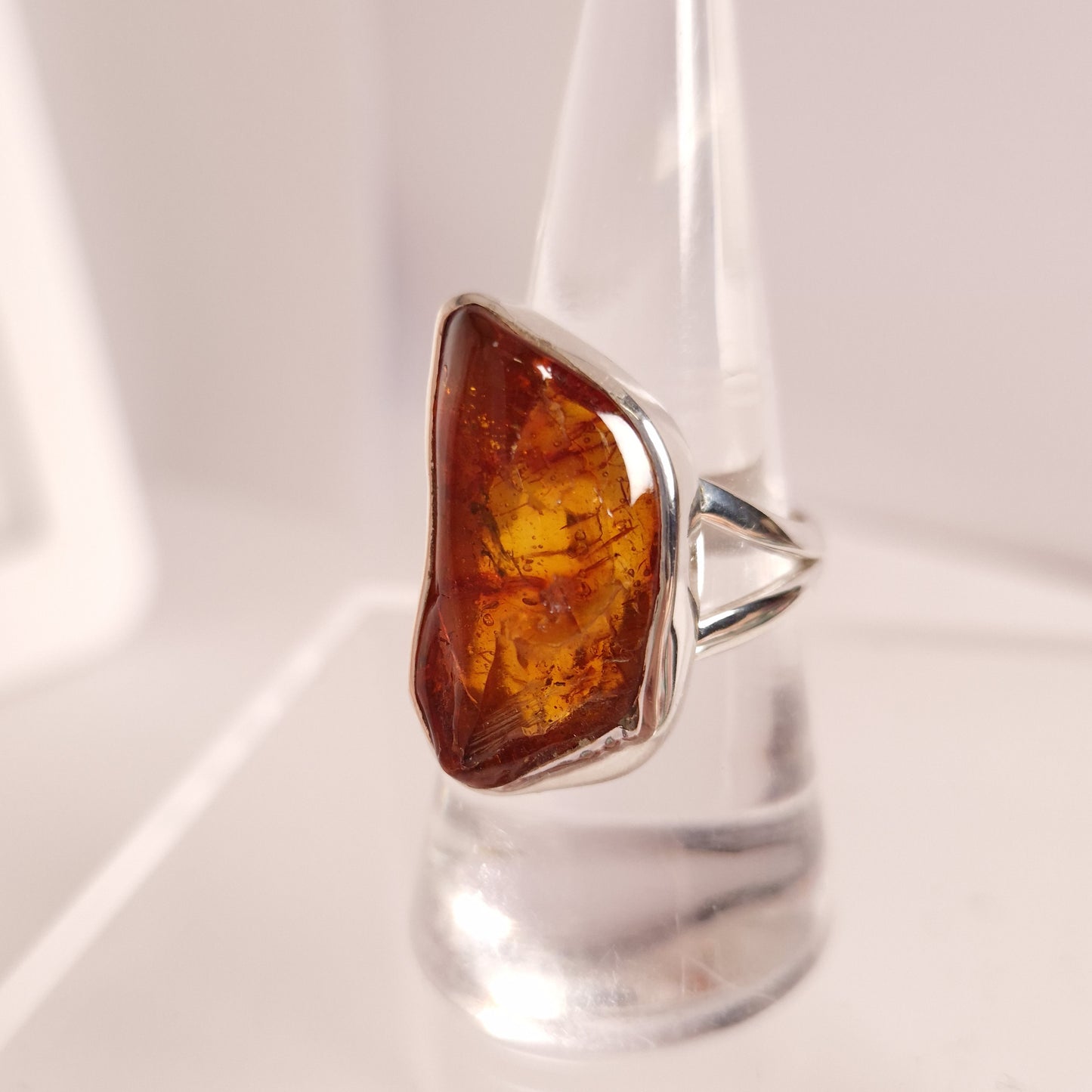 AMBER RING set in STERLING SILVER 3SSAR3