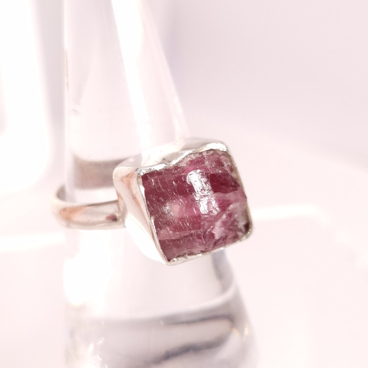 NATURAL PINK TOURMALINE RING set in STERLING SILVER 3SSRPT3