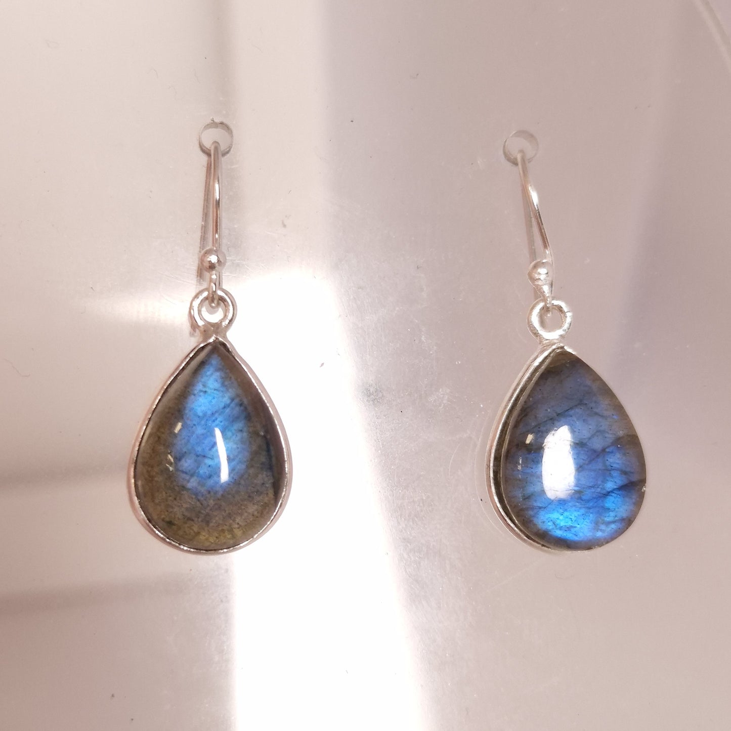 LABRADORITE TEARDROP EARRINGS set in STERLING SILVER 3SSLTE