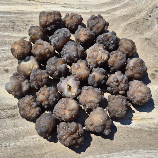 ROUGH CHALCEDONY BALLS, Morocco XRB001