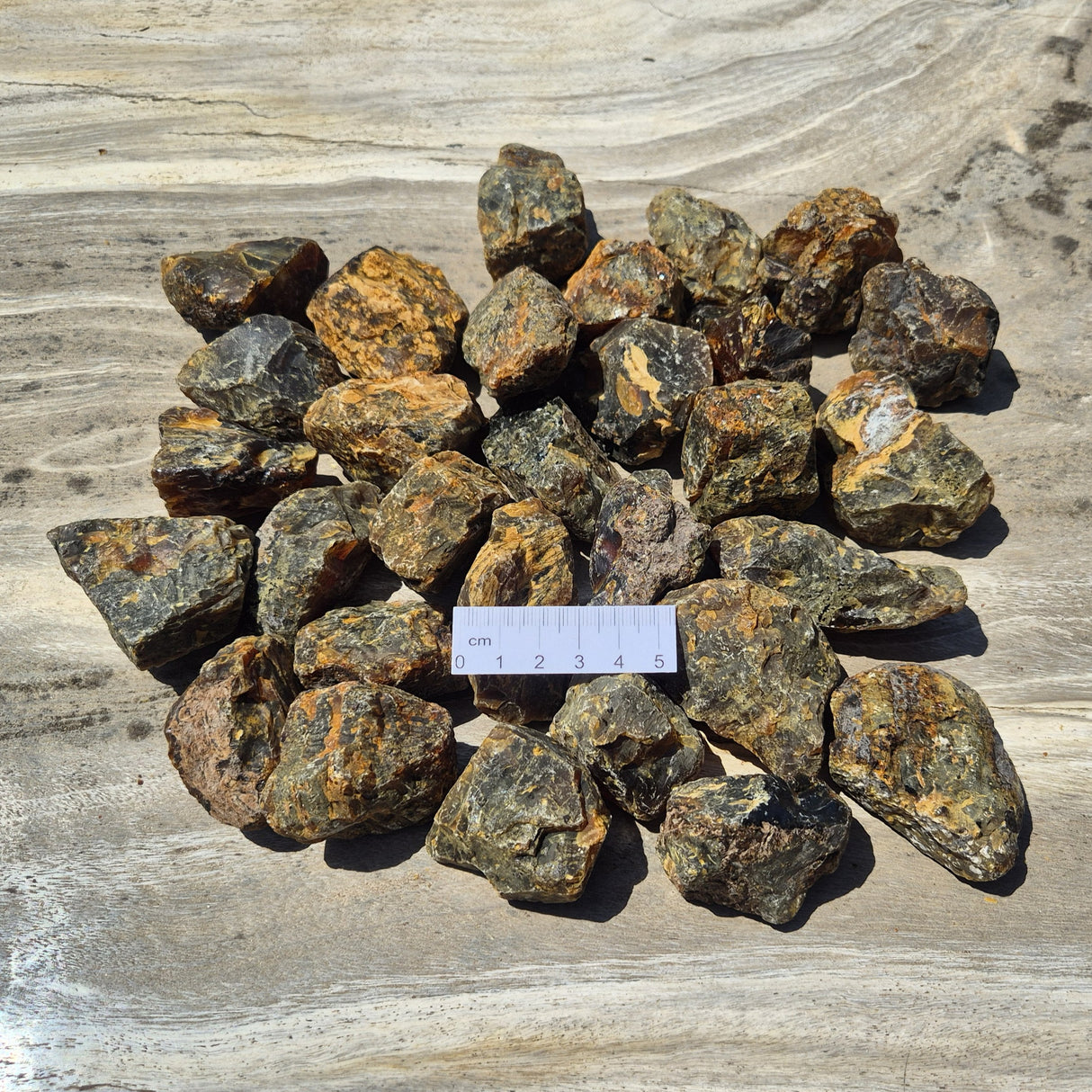 ROUGH AMBER, Indonesia XRB003