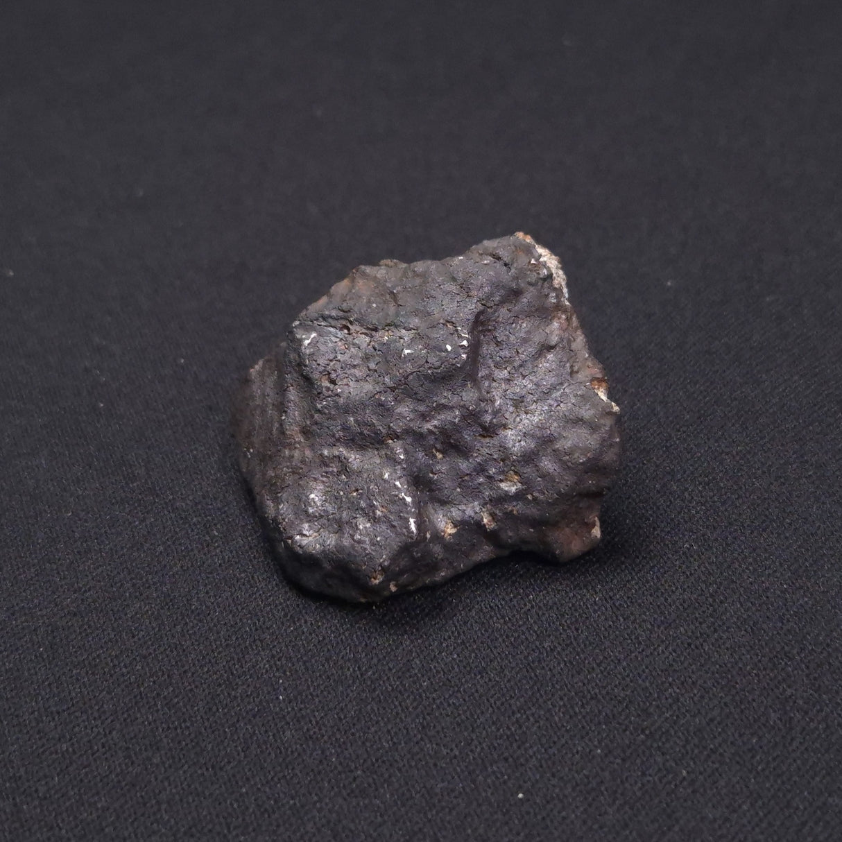 WILUNA METEORITE, H5 Chondrite, Australia YWM008