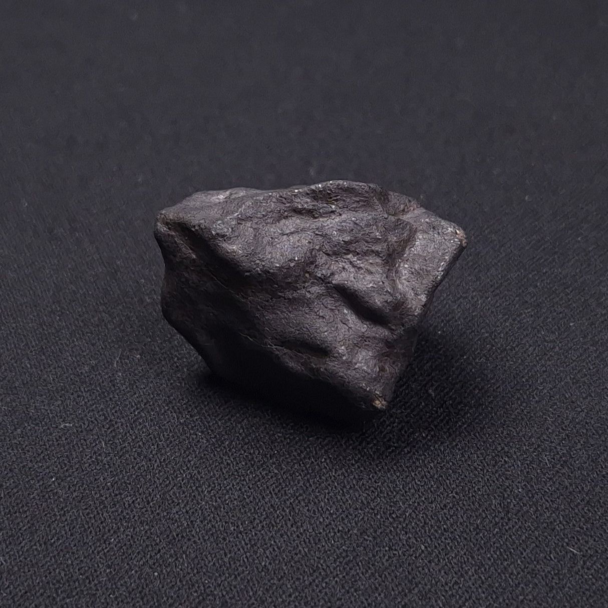 WILUNA METEORITE, H5 Chondrite, Australia YWM023