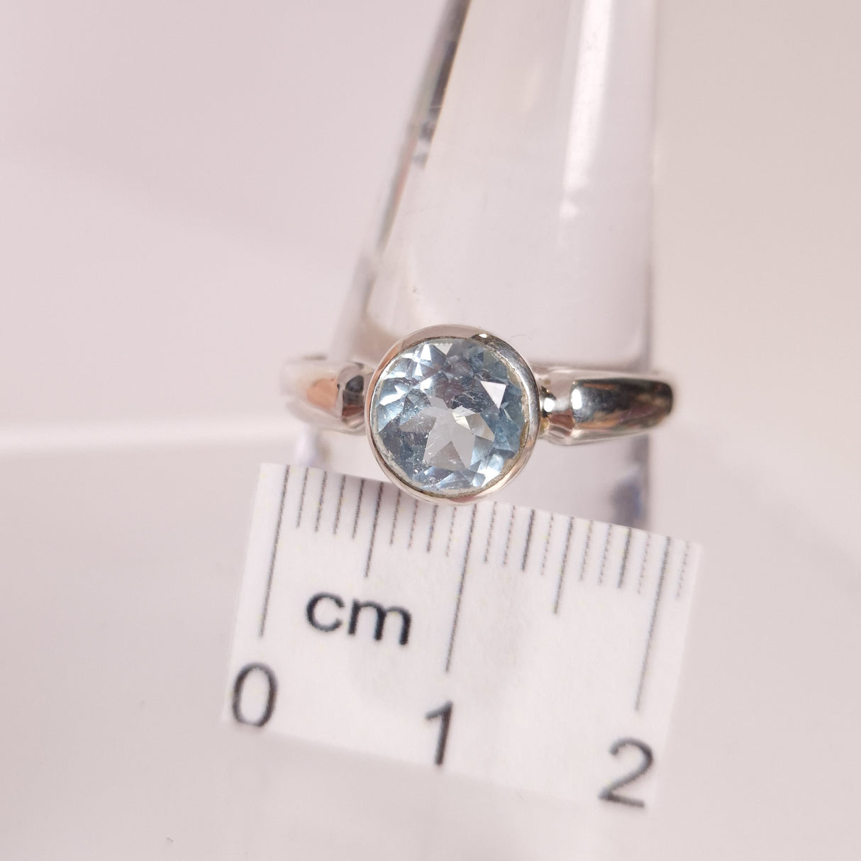 BLUE TOPAZ RING set in STERLING SILVER 3SSBTR2