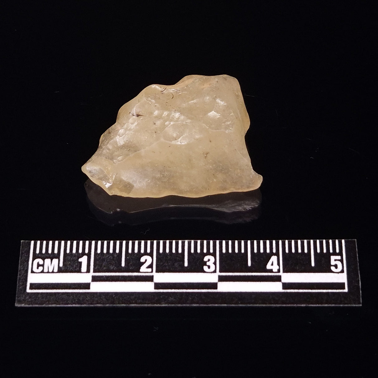 LIBYAN DESERT GLASS IMPACTITE, Eastern Sahara Desert XDG009
