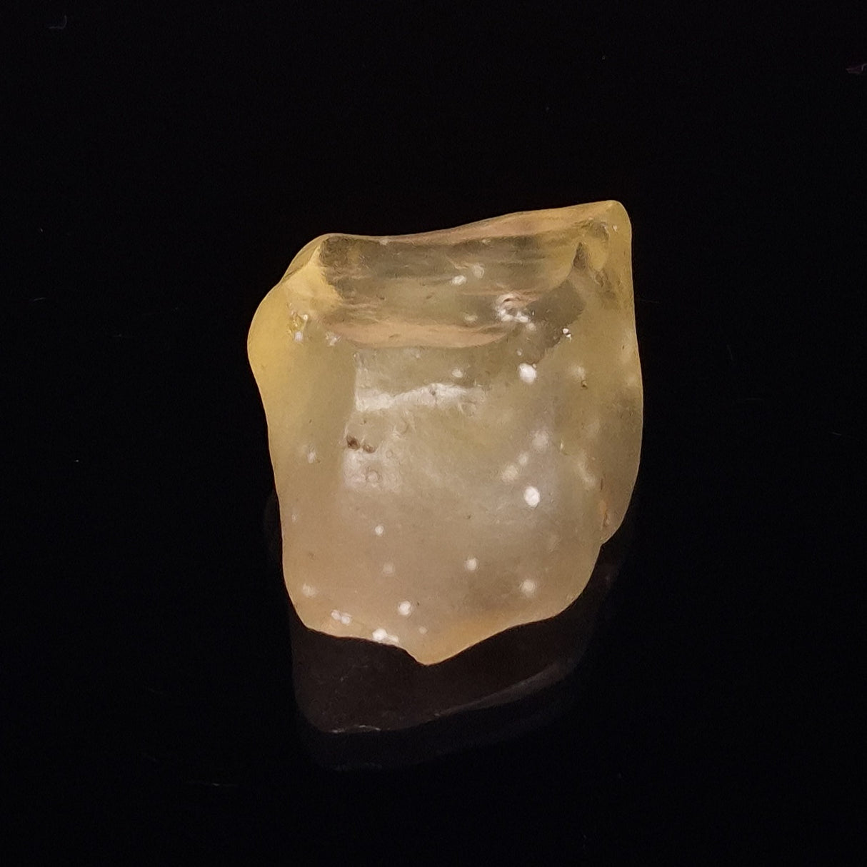 LIBYAN DESERT GLASS IMPACTITE, Eastern Sahara Desert XDG015